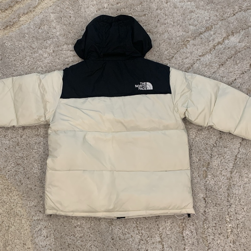 The North Face 1996 Retro Nuptse 700 White / Black Puffer Jacket Men’s Medium - Picture 2 of 2